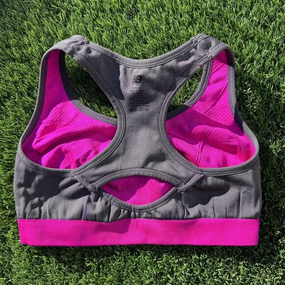 New Balance Sports Bra Womens Small Racerback Seamless Mesh Athletic Gym Workout - Picture 6 of 9